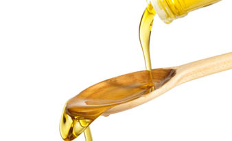 Cách làm sạch mụn bằng dầu olive